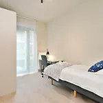 Huswell - House In A Prestigious New Project Near The 度假居 *